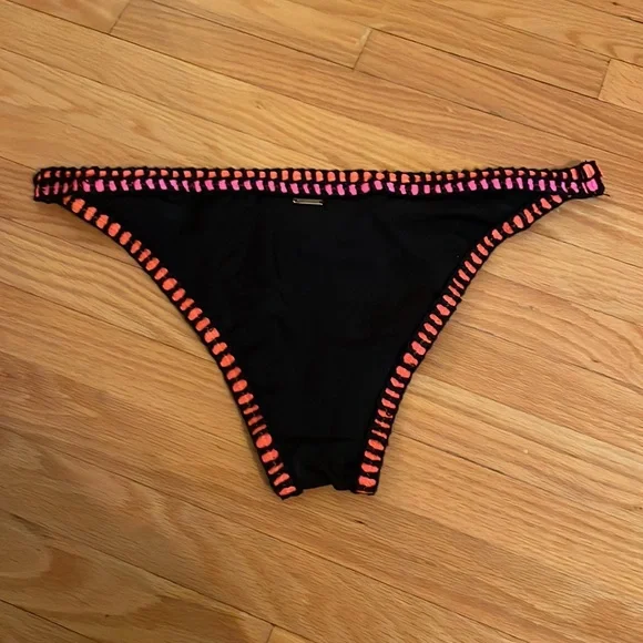 Victoria Secret bikini bottom - Picture 3 of 3